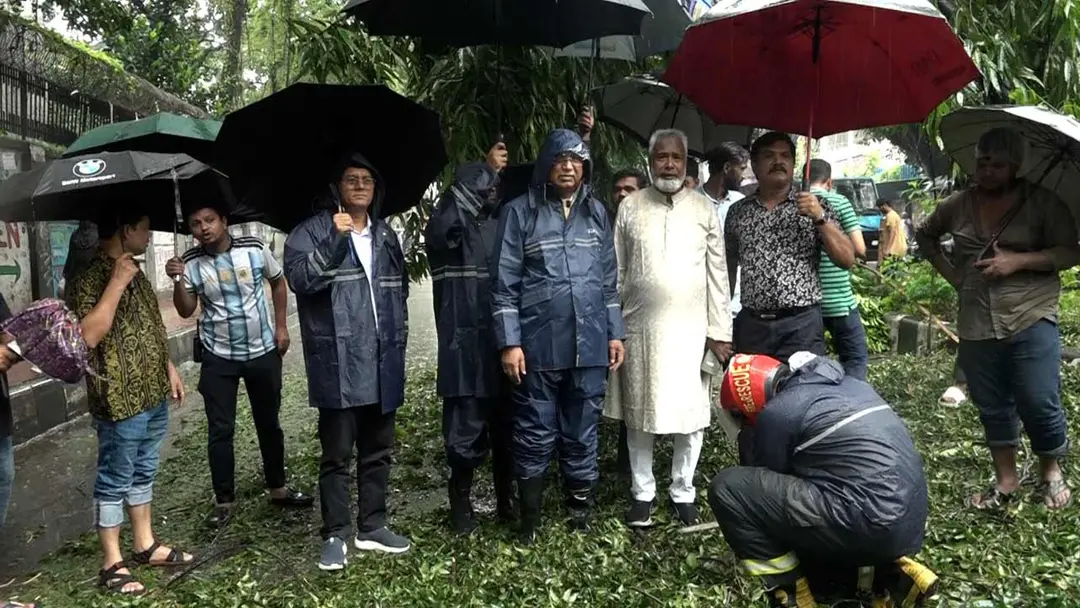 জলাবদ্ধতা দূর করে নগরজীবন স্বাভাবিক করতে চেষ্টা করছি : ডিএসসিসি প্রশাসক